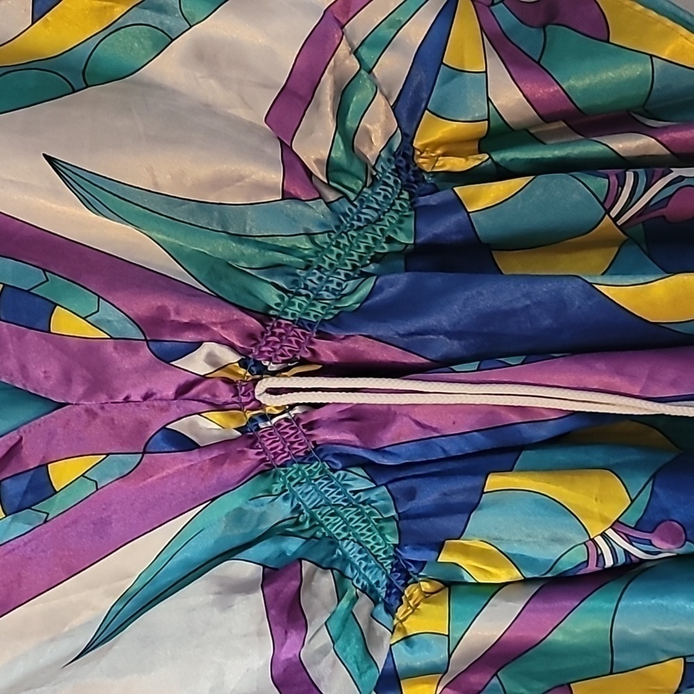 COLORFUL Top ✨️✨️✨️ - Picture 2 of 5